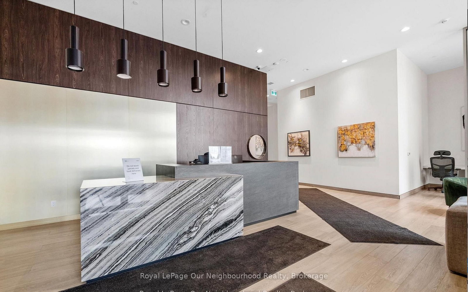 8010 Derry Road W, Unit 1605 - Photo 4