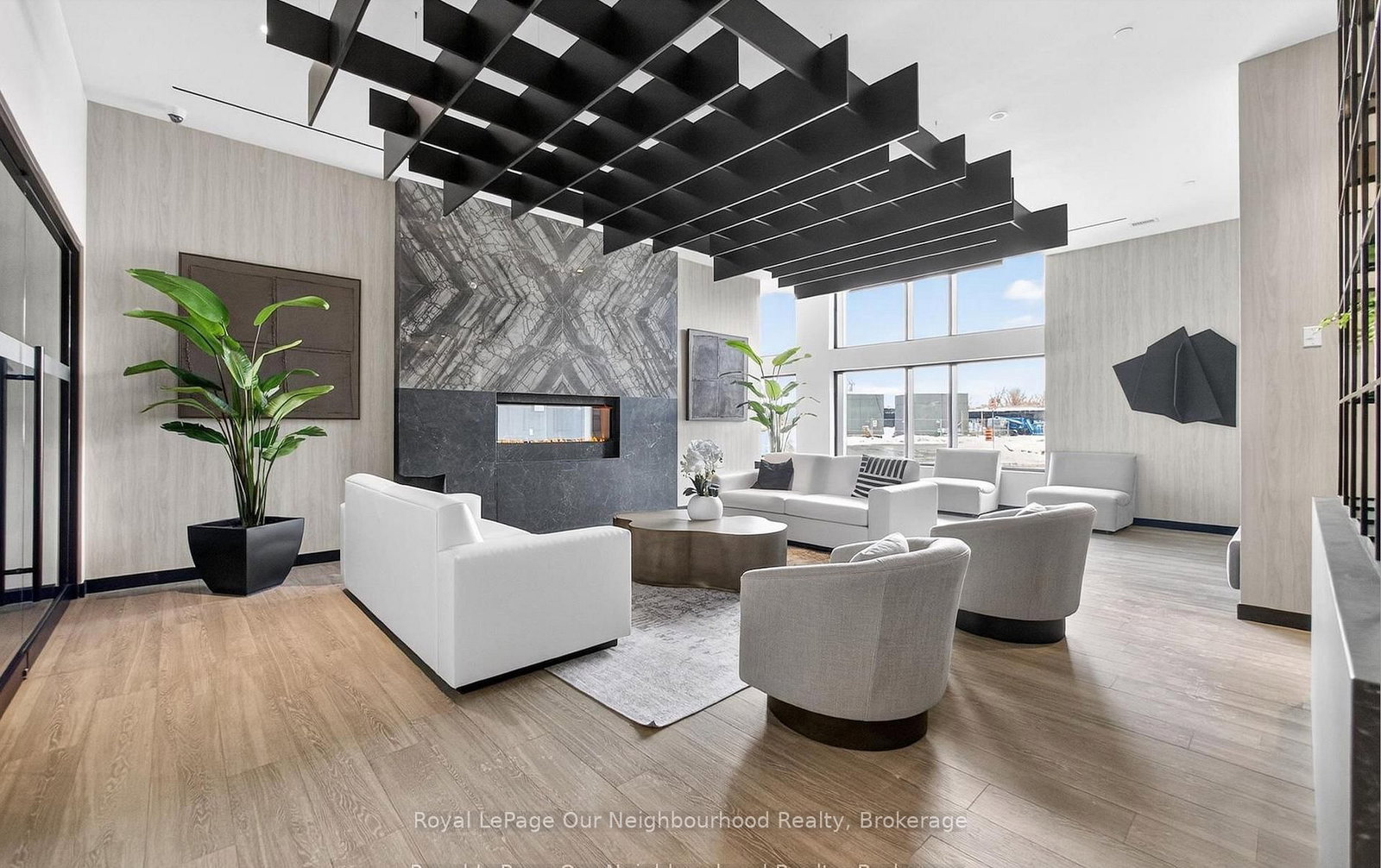 8010 Derry Road W, Unit 1605 - Photo 40