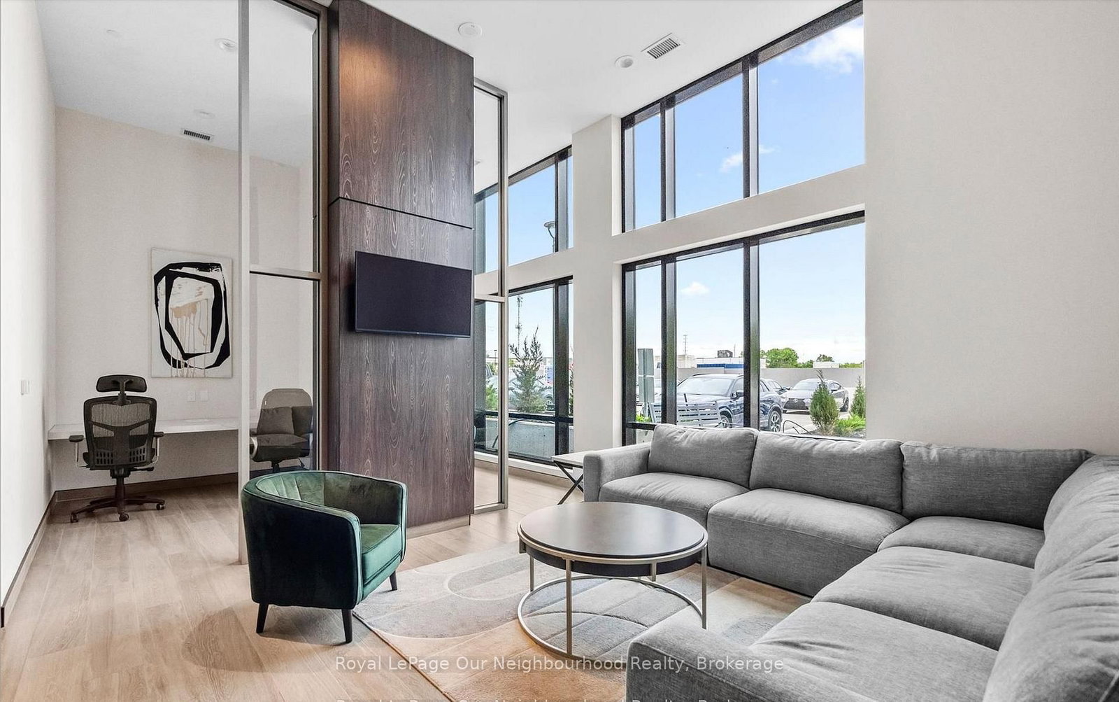 8010 Derry Road W, Unit 1605 - Photo 5