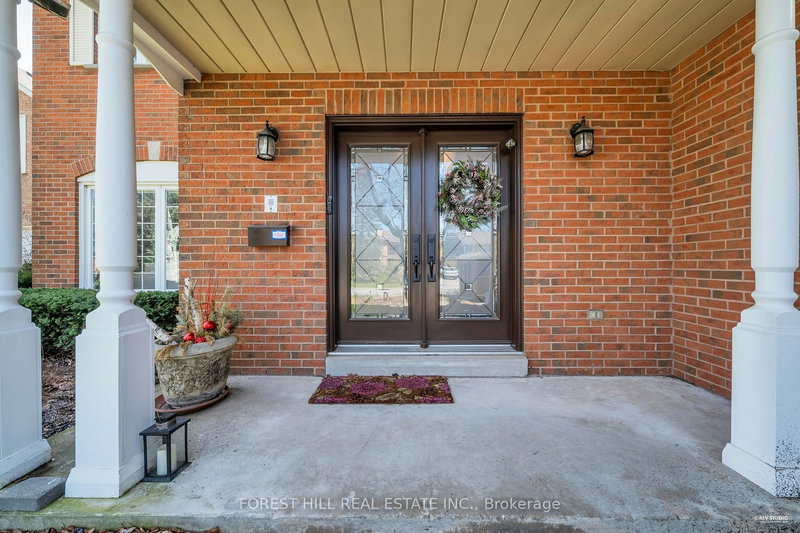2434 Deer Run Ave, Oakville, L6J 6K9 | Image 3