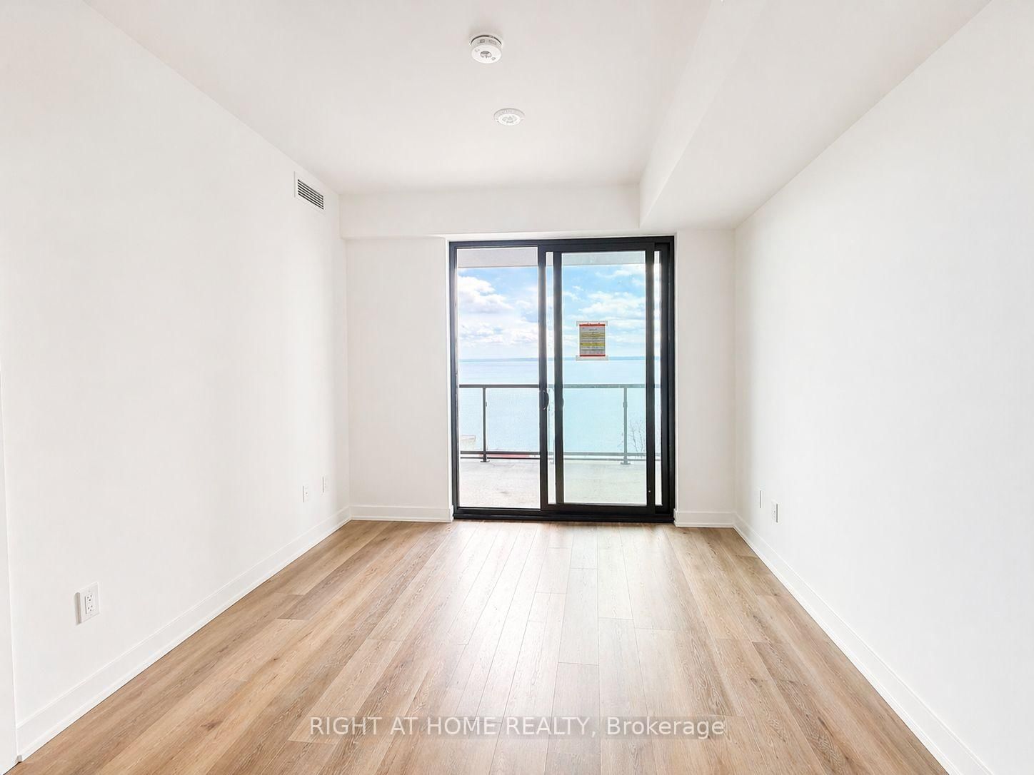 2075 Lakeshore Road, Unit 1107 - Photo 8