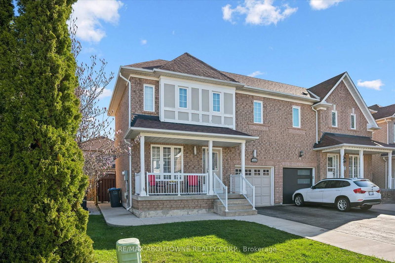 5449 Rochelle Way, Mississauga, L5M 6N4 | Image 2
