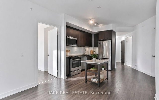 422 - 10 Park Lawn Road