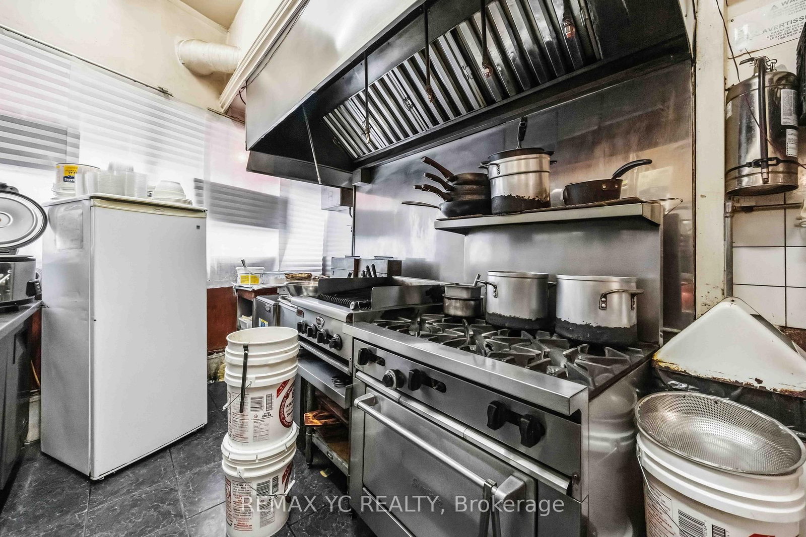 293 Roncesvalles Avenue - Photo 6