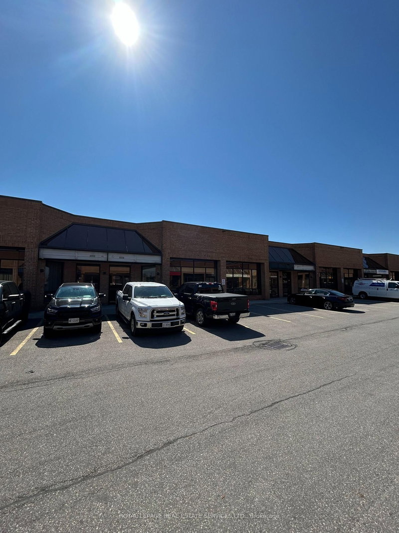 22 - 775 Pacific Rd, Oakville, L6L 6M4 | Image 2