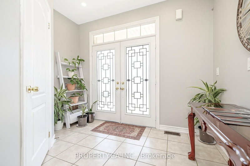 211 Mclaughlin Ave, Milton, L9T 7P4 | Image 3