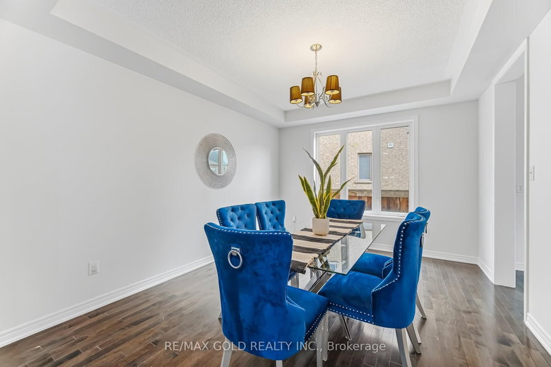 15 Junetown Circ, Brampton, L6X 0X7 | Image 3
