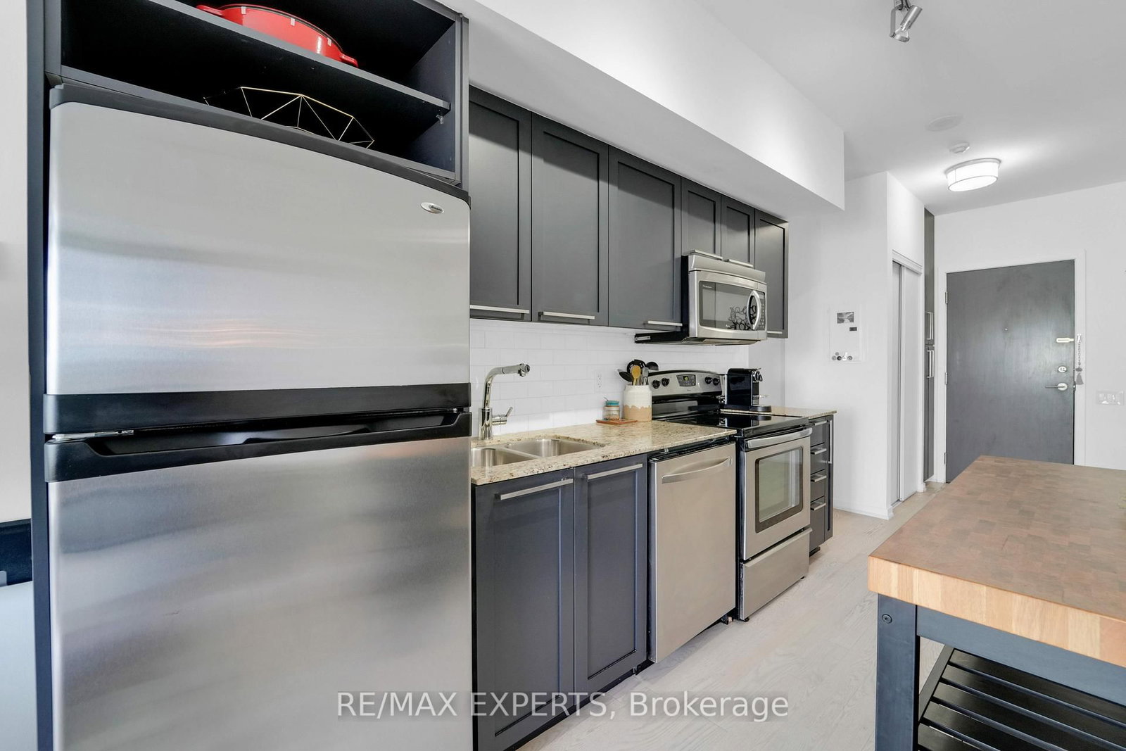 103 The Queensway, Unit 1915 - Photo 14