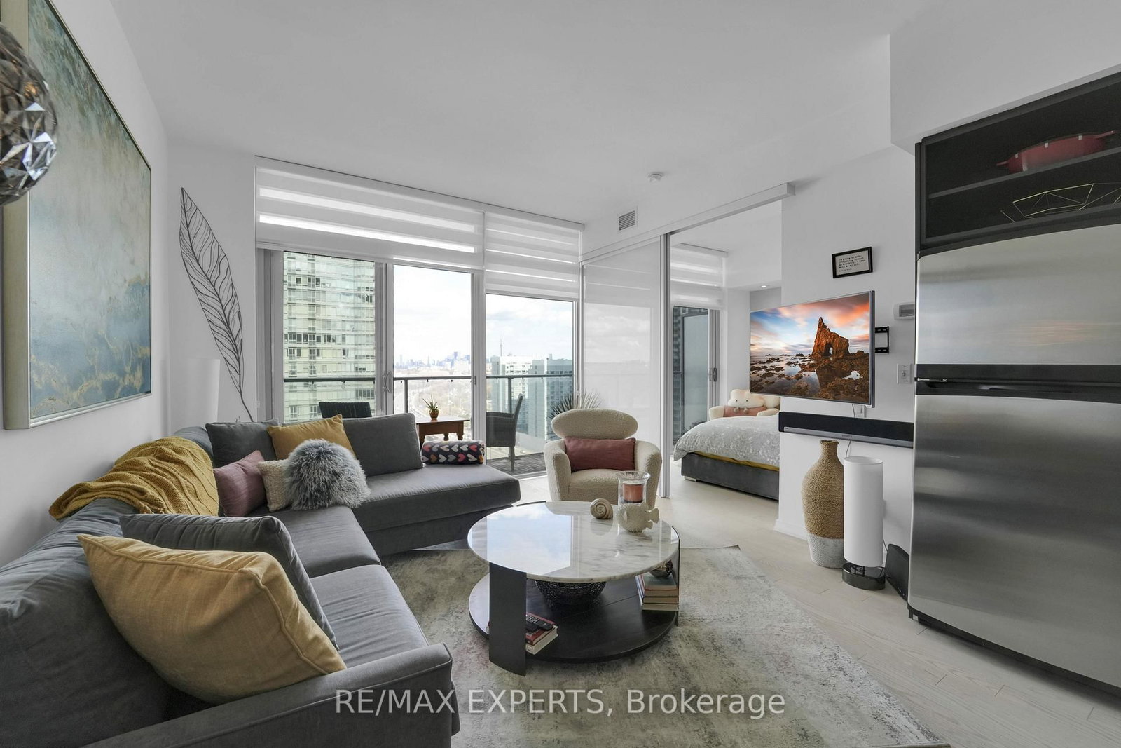 103 The Queensway, Unit 1915 - Photo 16