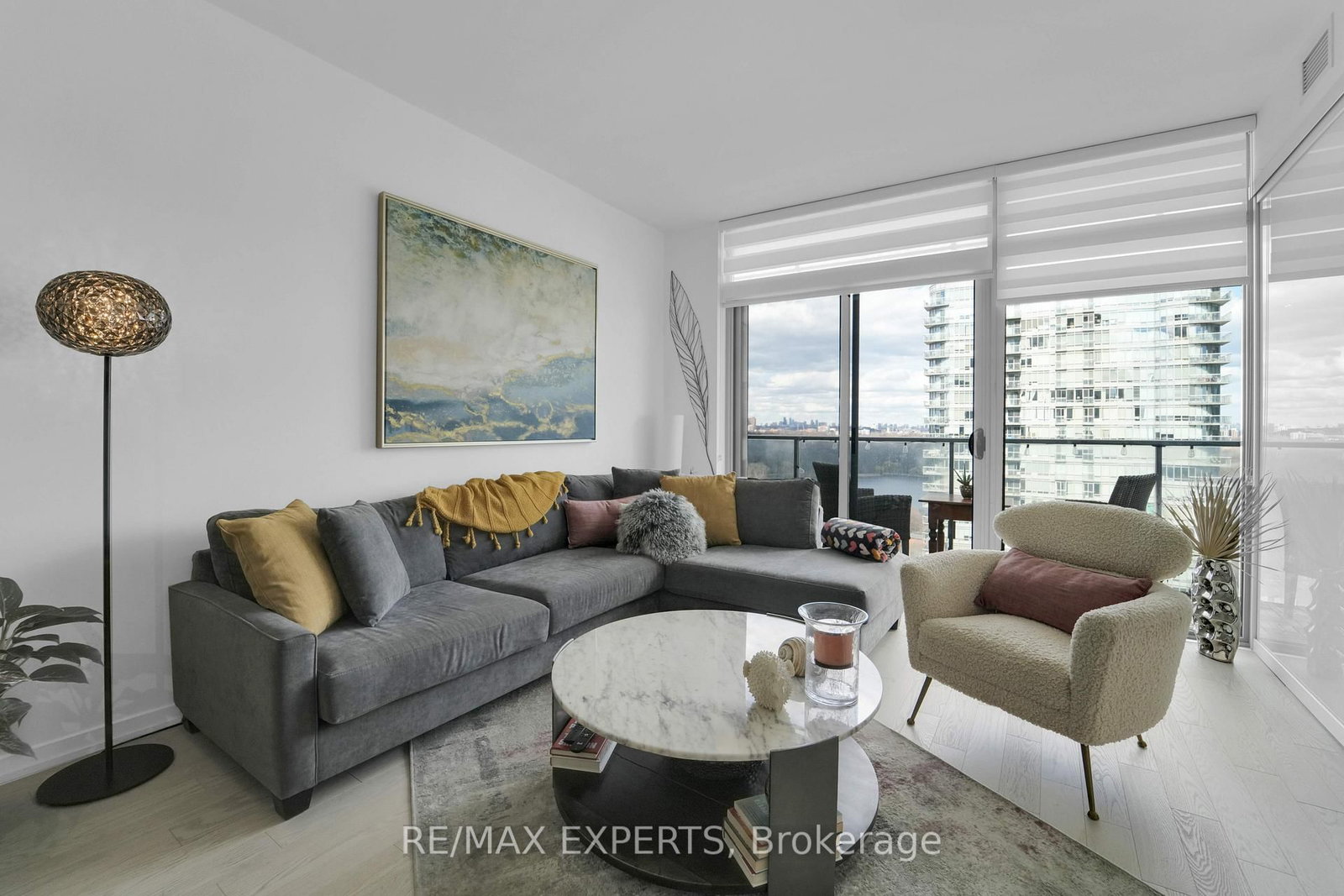 103 The Queensway, Unit 1915 - Photo 21