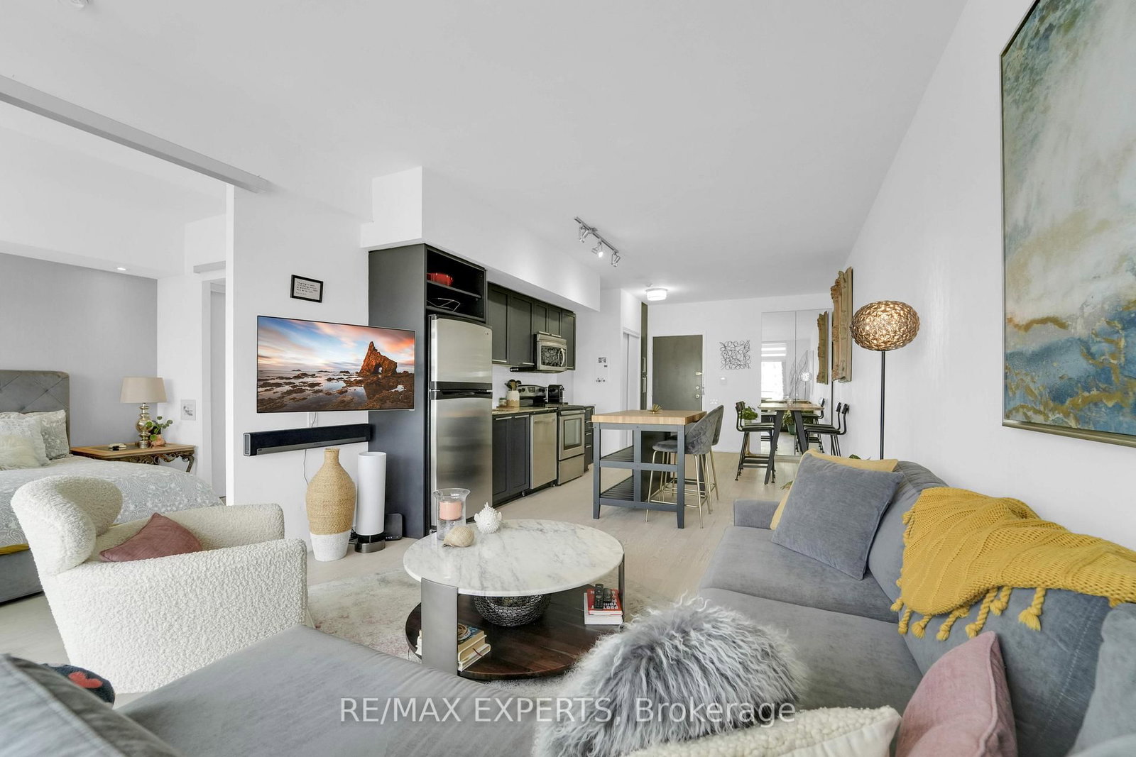 103 The Queensway, Unit 1915 - Photo 22