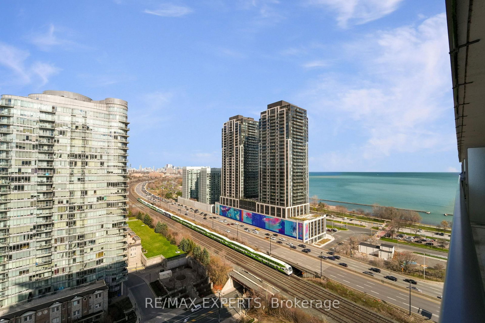 103 The Queensway, Unit 1915 - Photo 37