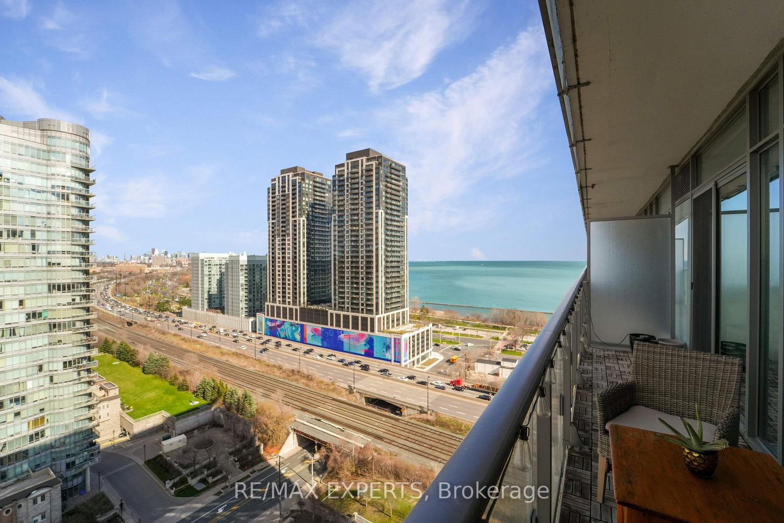 103 The Queensway, Unit 1915 - Photo 41