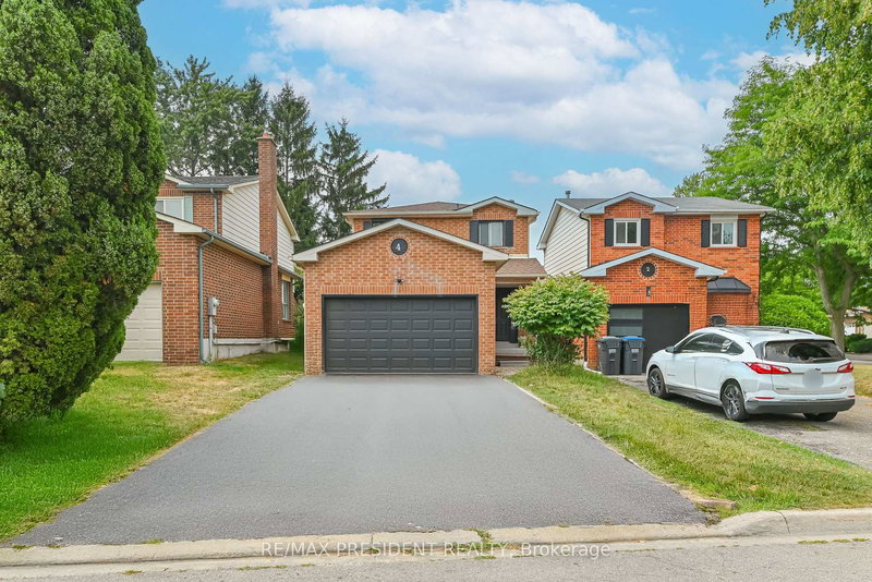 4 Lawnview Crt, Brampton, Ontario