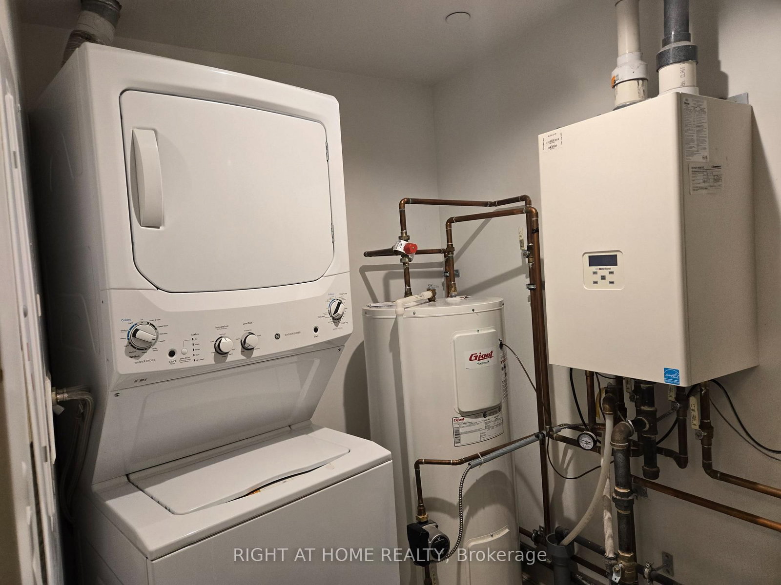 2530 Eglinton Avenue W, Unit 119 - Photo 15