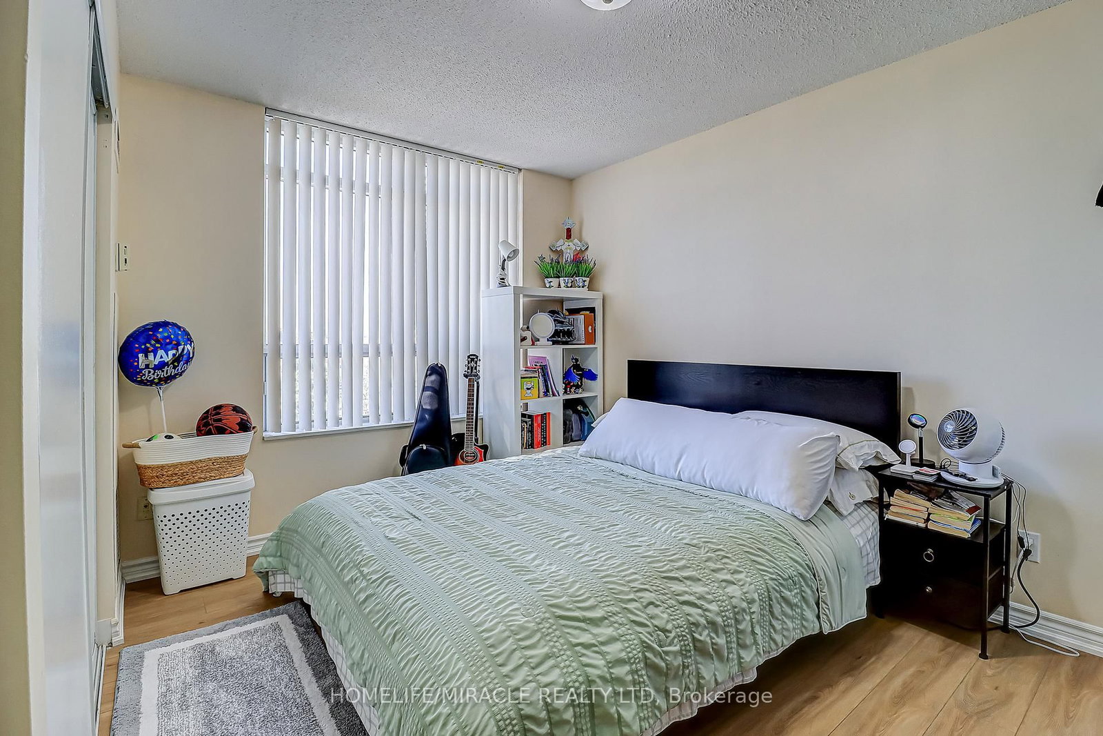 35 Kingsbridge Garden Circle, Unit 403 - Photo 16