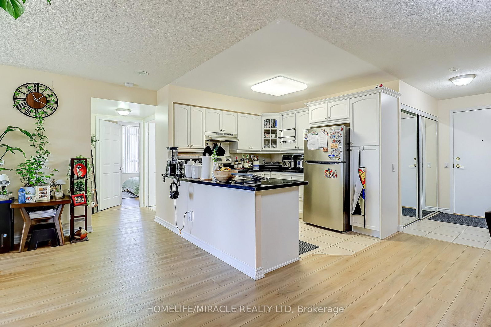 35 Kingsbridge Garden Circle, Unit 403 - Photo 5