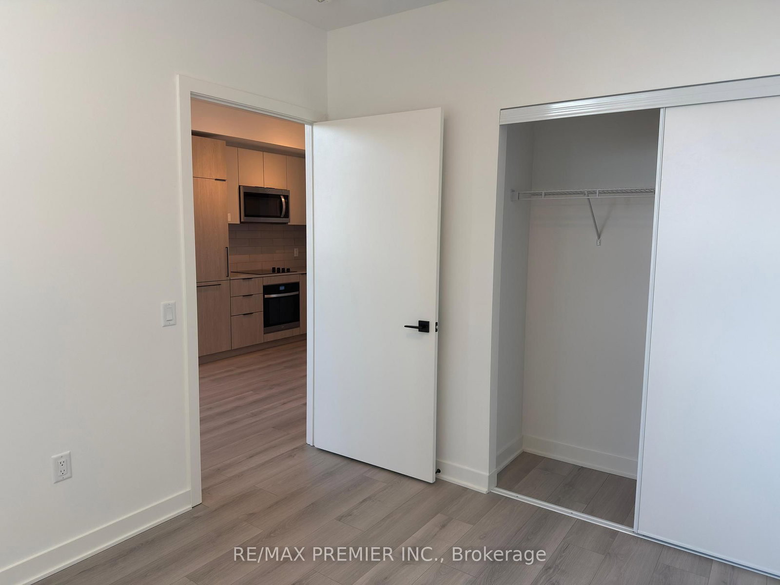 1185 Dupont Street, Unit 803 - Photo 9