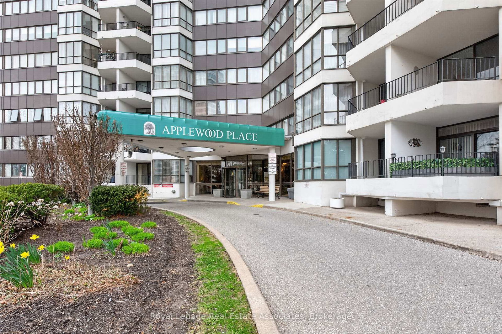 1333 Bloor Street, Unit PH15 - Photo 2