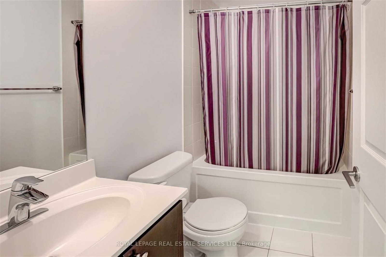 15 James Finlay Way, Unit 832 - Photo 22