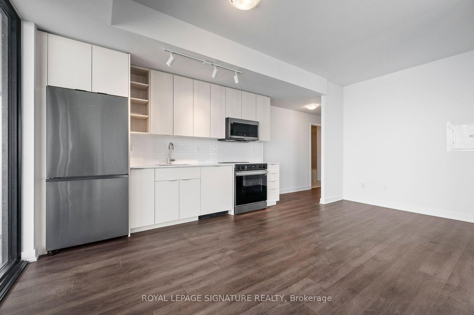 2075 Lakeshore Road, Unit 1104 - Photo 11