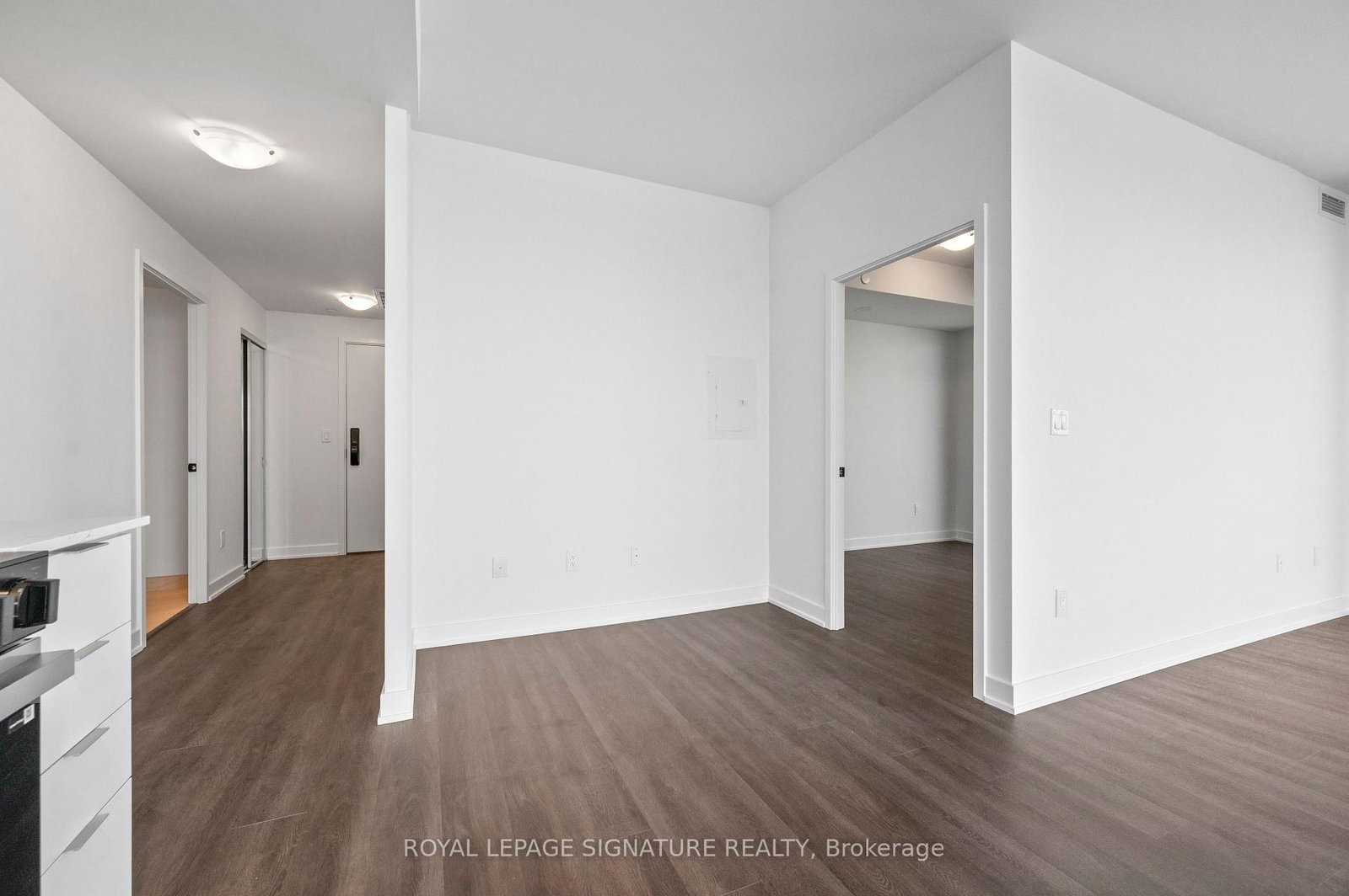 2075 Lakeshore Road, Unit 1104 - Photo 13