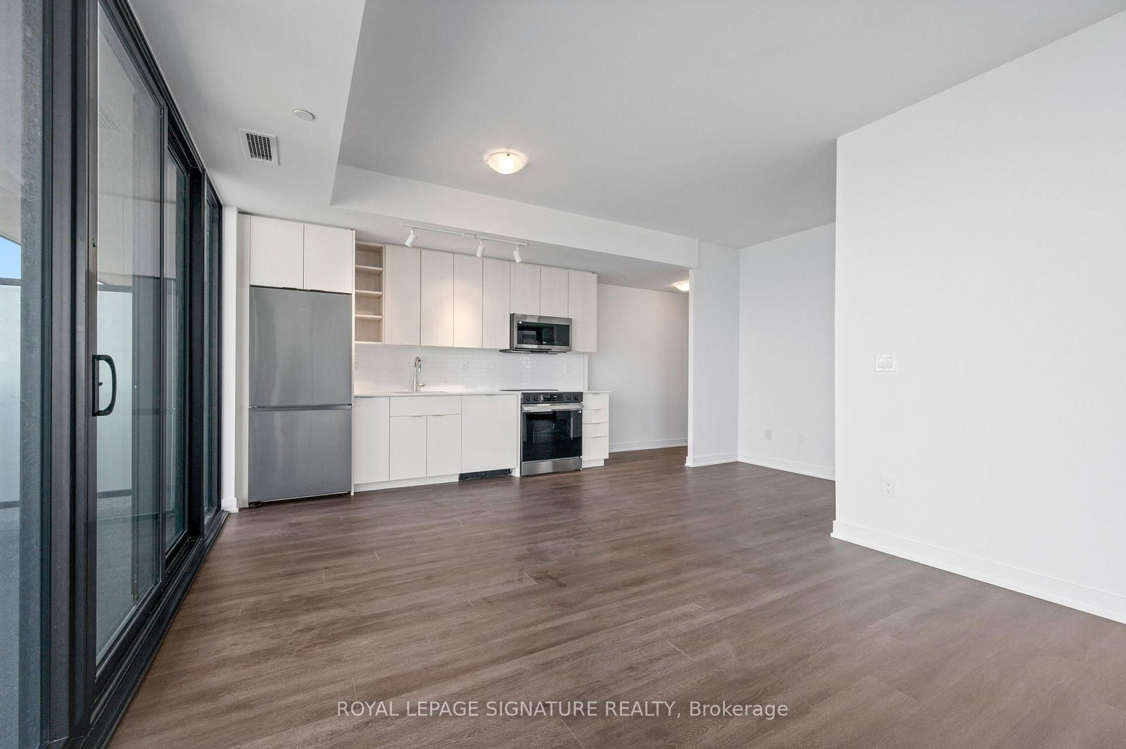 2075 Lakeshore Road, Unit 1104 - Photo 6