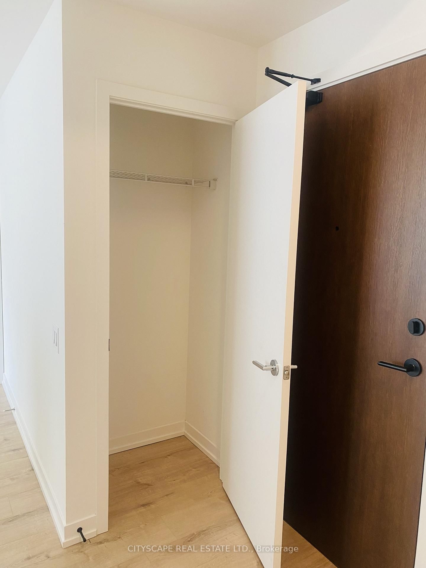 4065 Confederation Parkway W, Unit 3102 - Photo 3