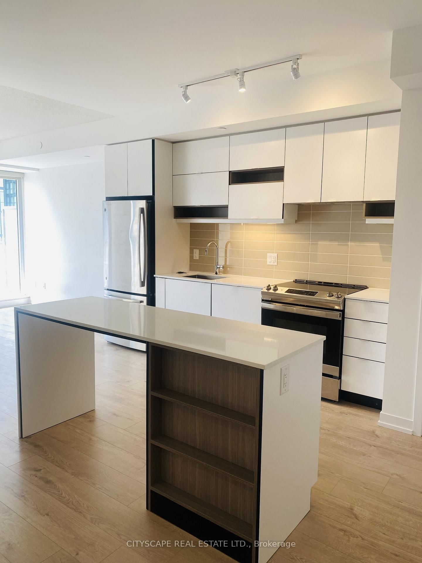 4065 Confederation Parkway W, Unit 3102 - Photo 4