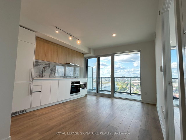 1227 - 1100 Sheppard Avenue W