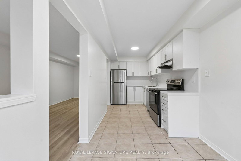 100 - 86 Joymar Dr, Mississauga, L5M 7Z6 | Image 3