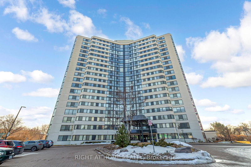 1507 - 1360 Rathburn Rd E, Mississauga, L4W 4H4 | Image 2