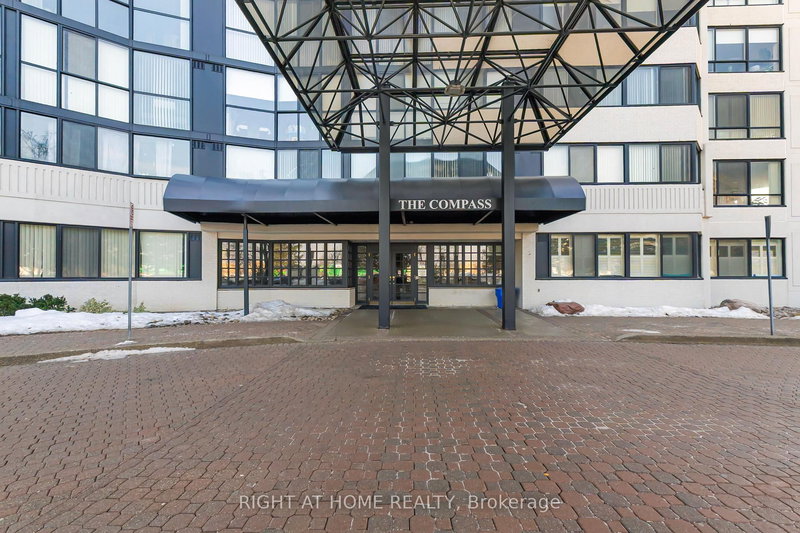 1507 - 1360 Rathburn Rd E, Mississauga, L4W 4H4 | Image 3