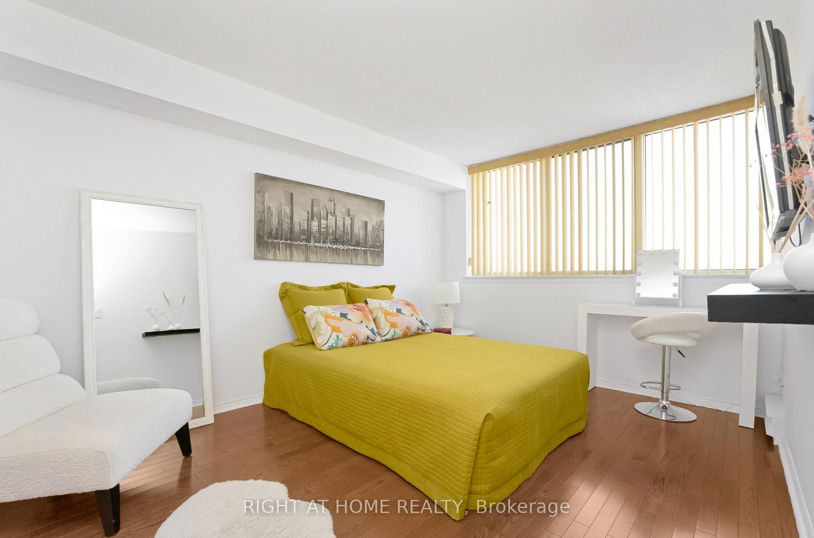 1360 Rathburn Road E, Unit 1507 - Photo 31