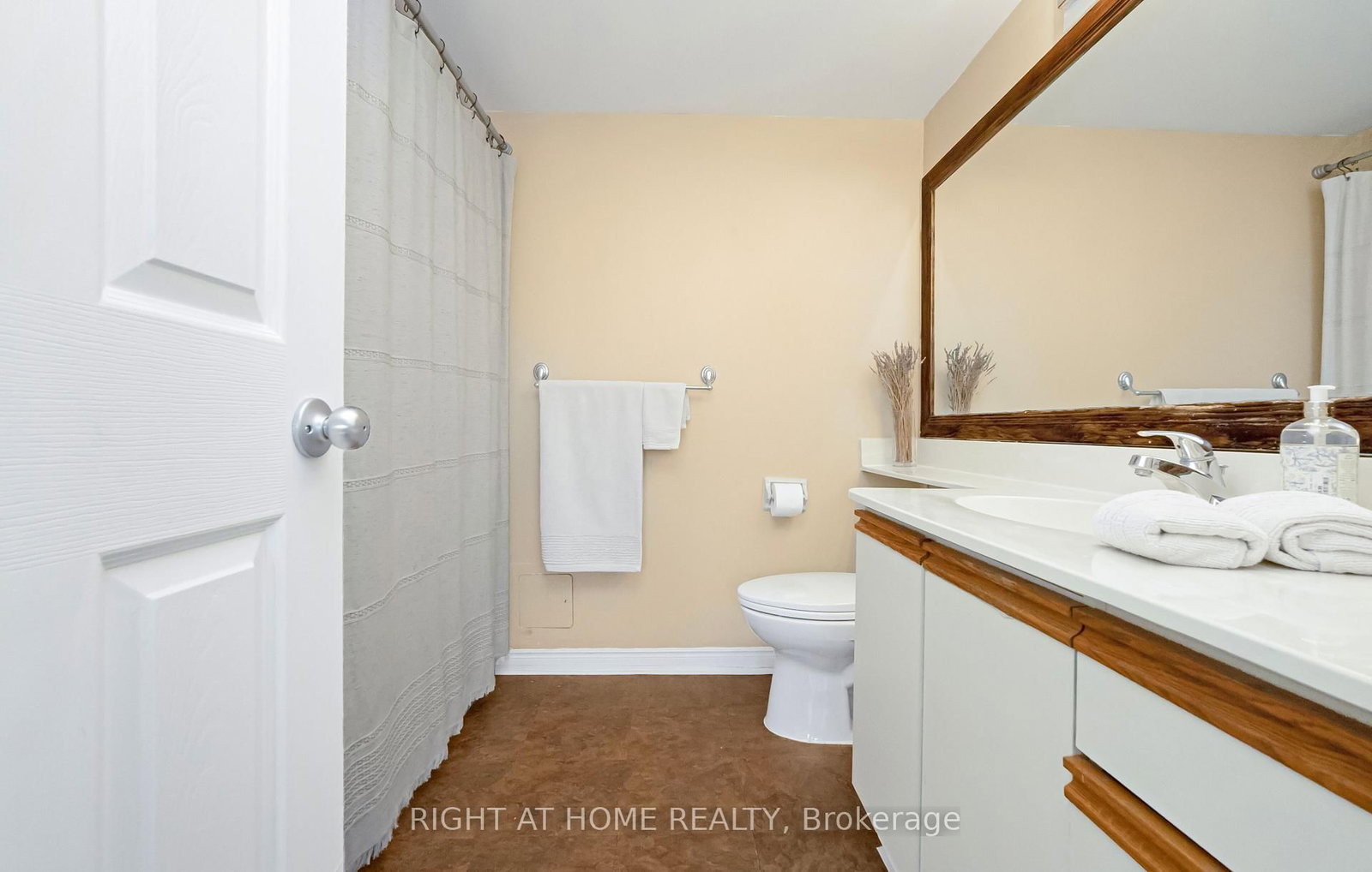 1360 Rathburn Road E, Unit 1507 - Photo 35