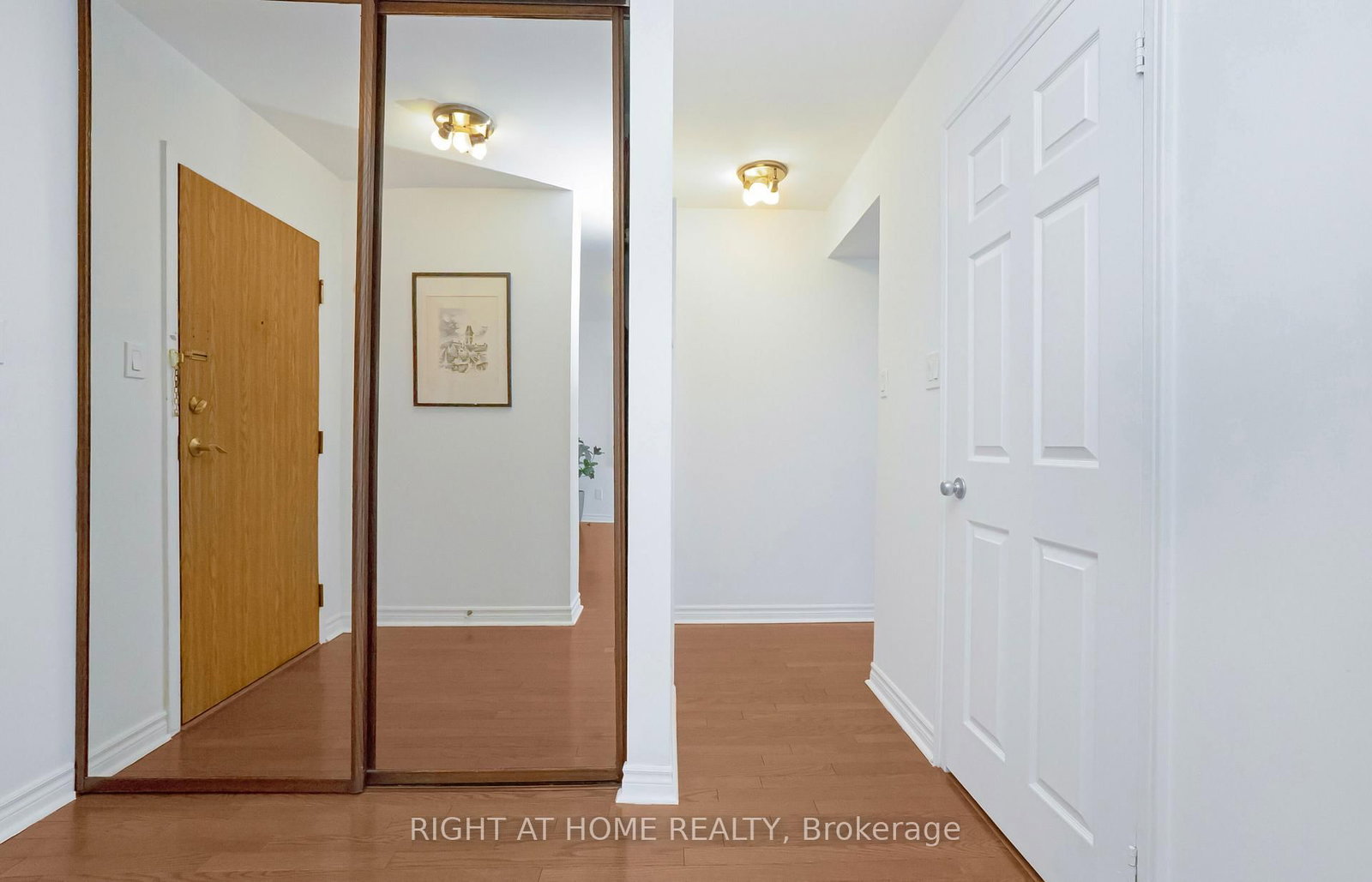 1360 Rathburn Road E, Unit 1507 - Photo 7