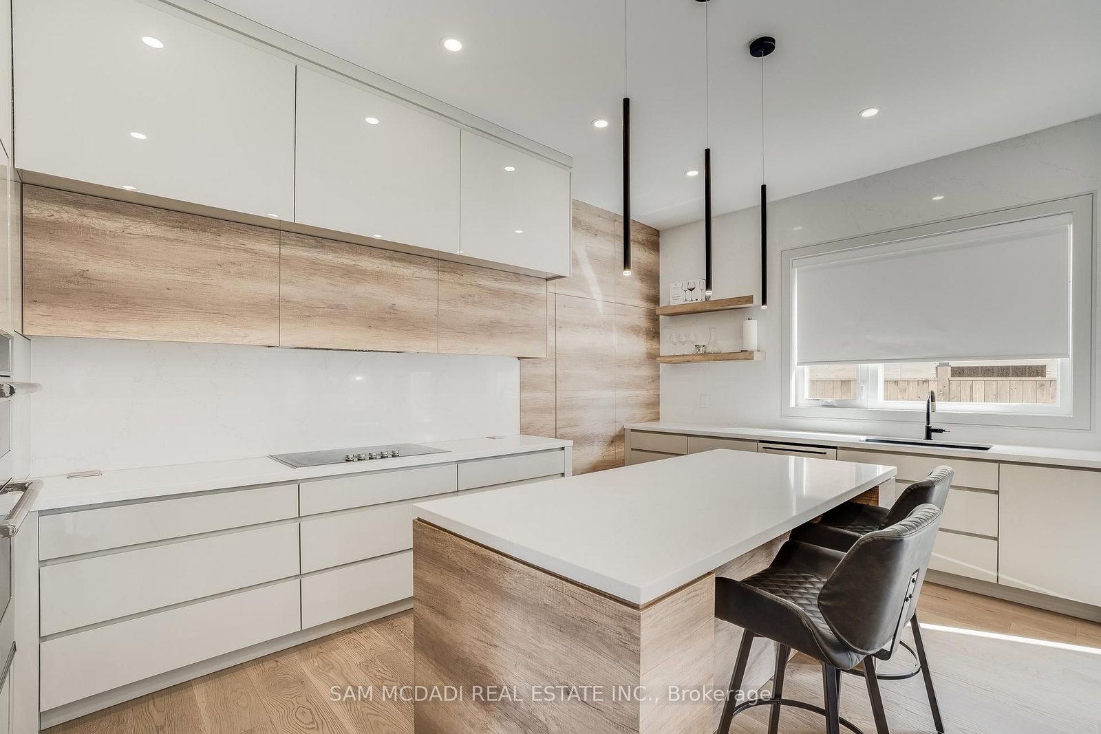 1019 Strathy Avenue - Photo 10