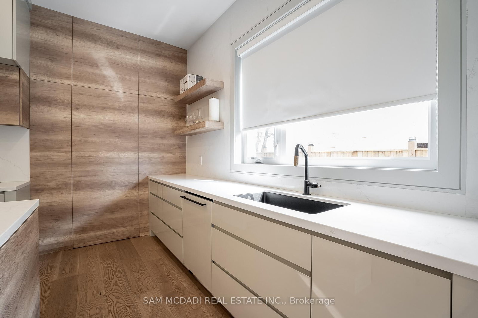 1019 Strathy Avenue - Photo 13