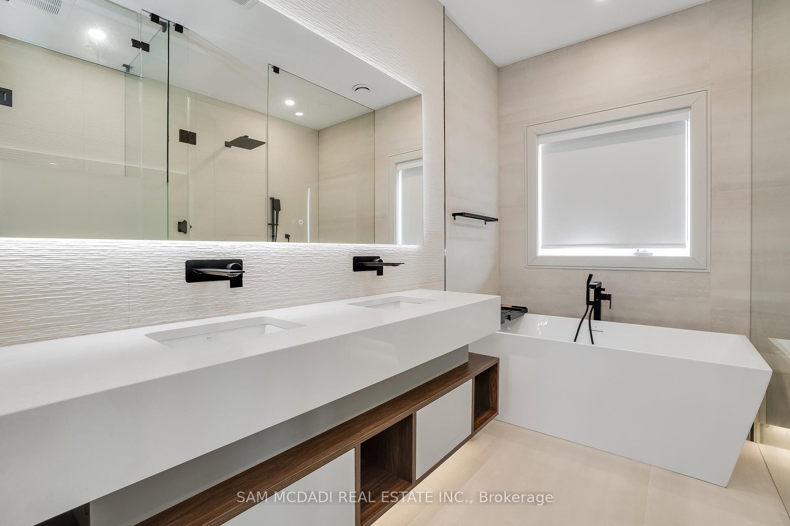 1019 Strathy Avenue - Photo 19