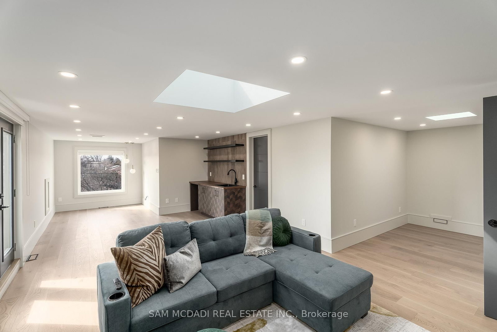 1019 Strathy Avenue - Photo 30