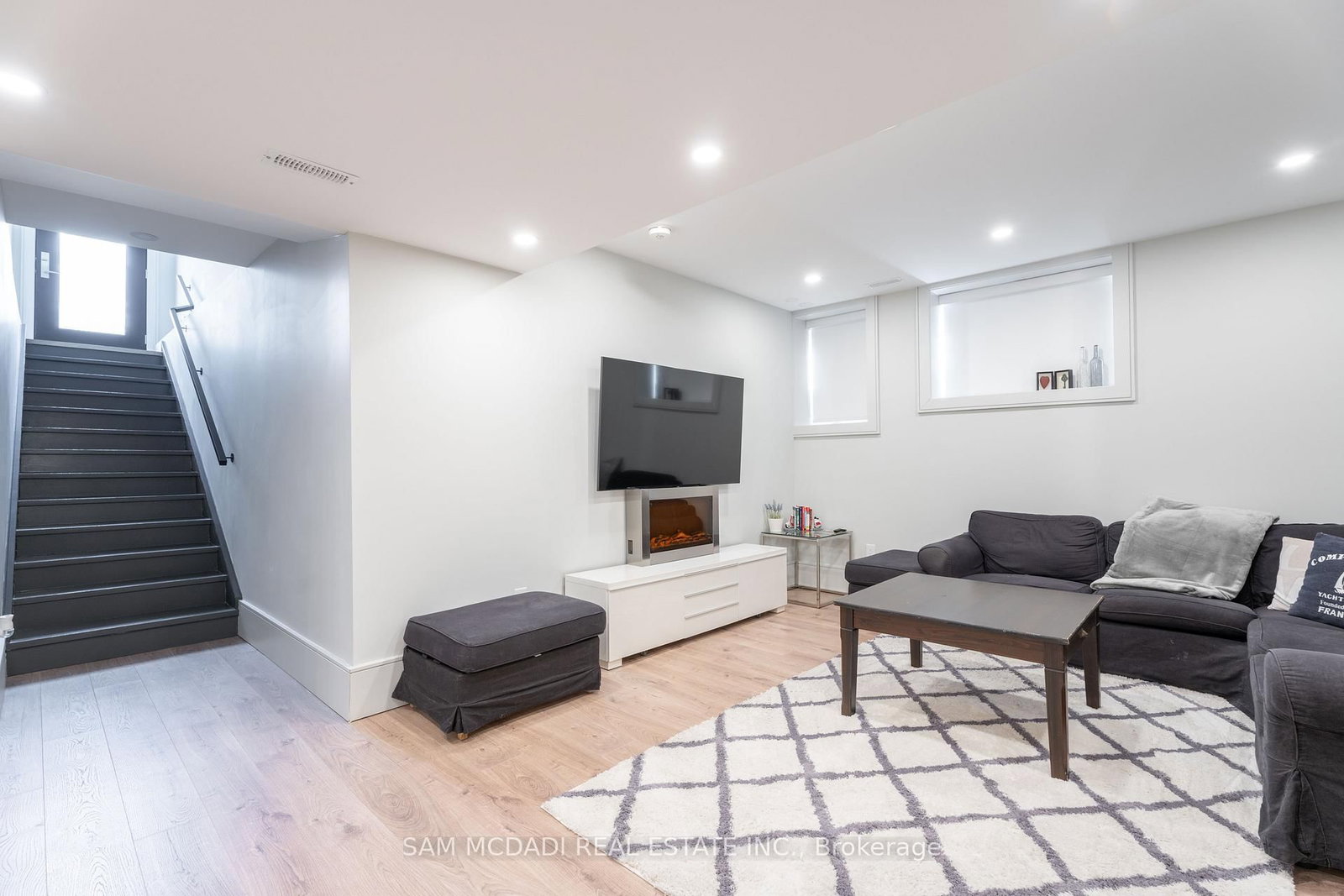 1019 Strathy Avenue - Photo 31