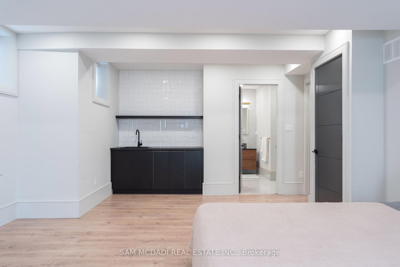 1019 Strathy Avenue - Photo 36