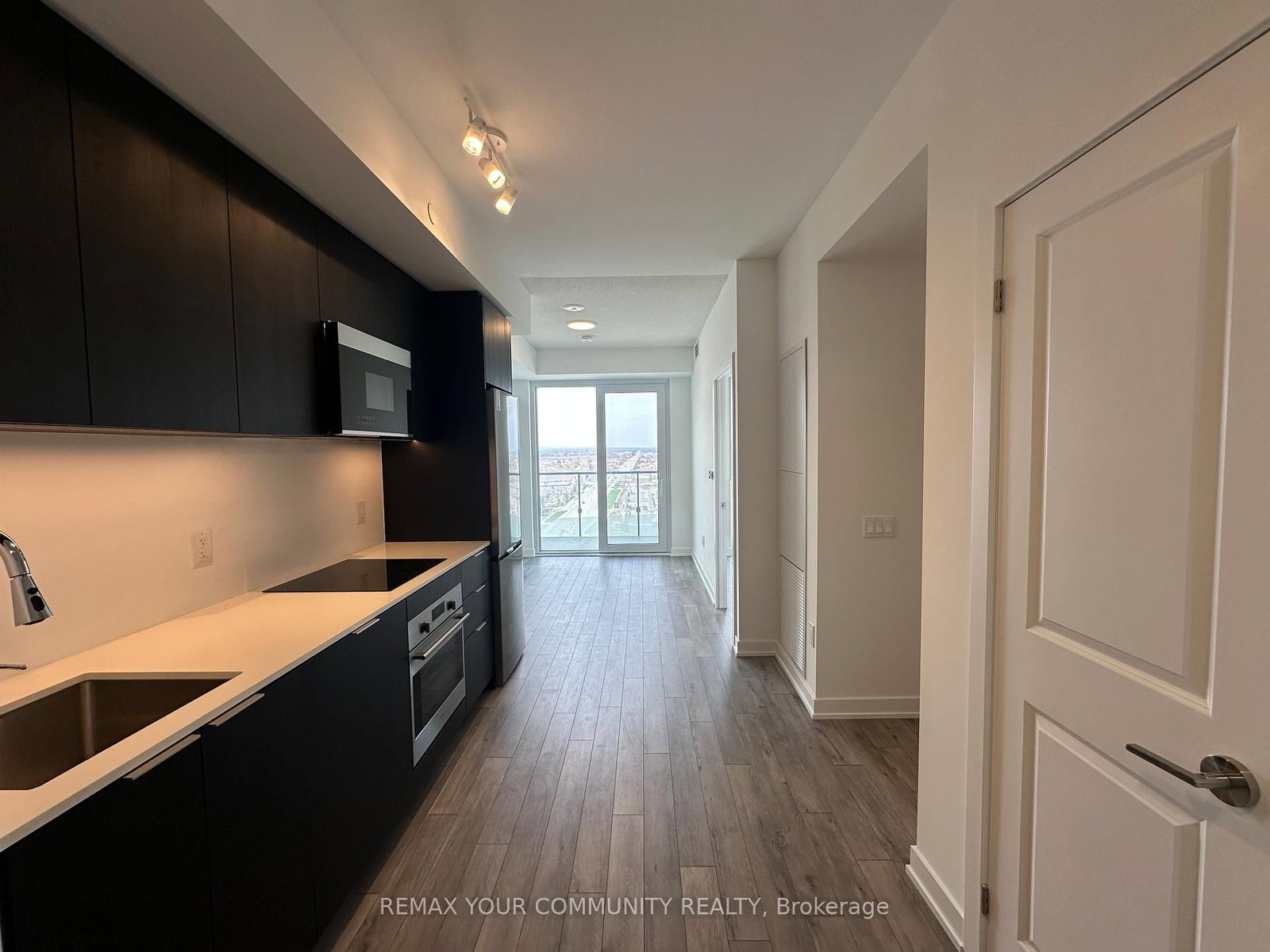 15 Skyridge Drive, Unit 1418