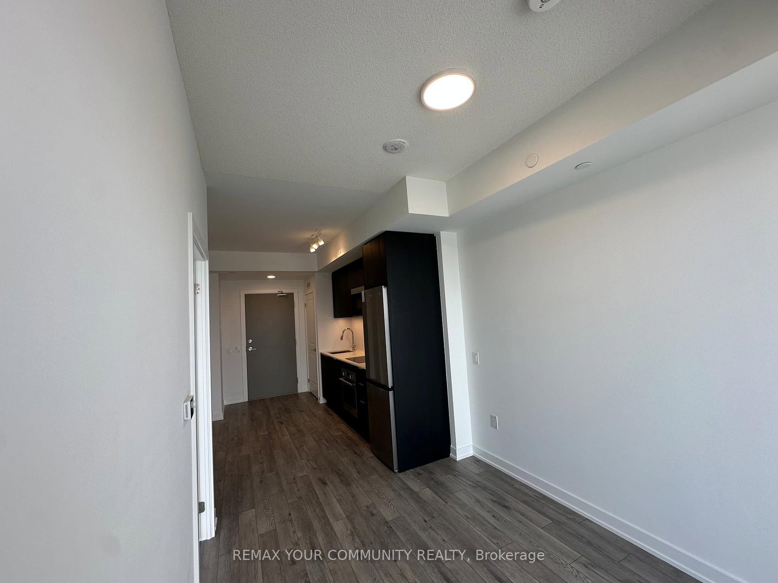 15 Skyridge Drive, Unit 1418 - Photo 3