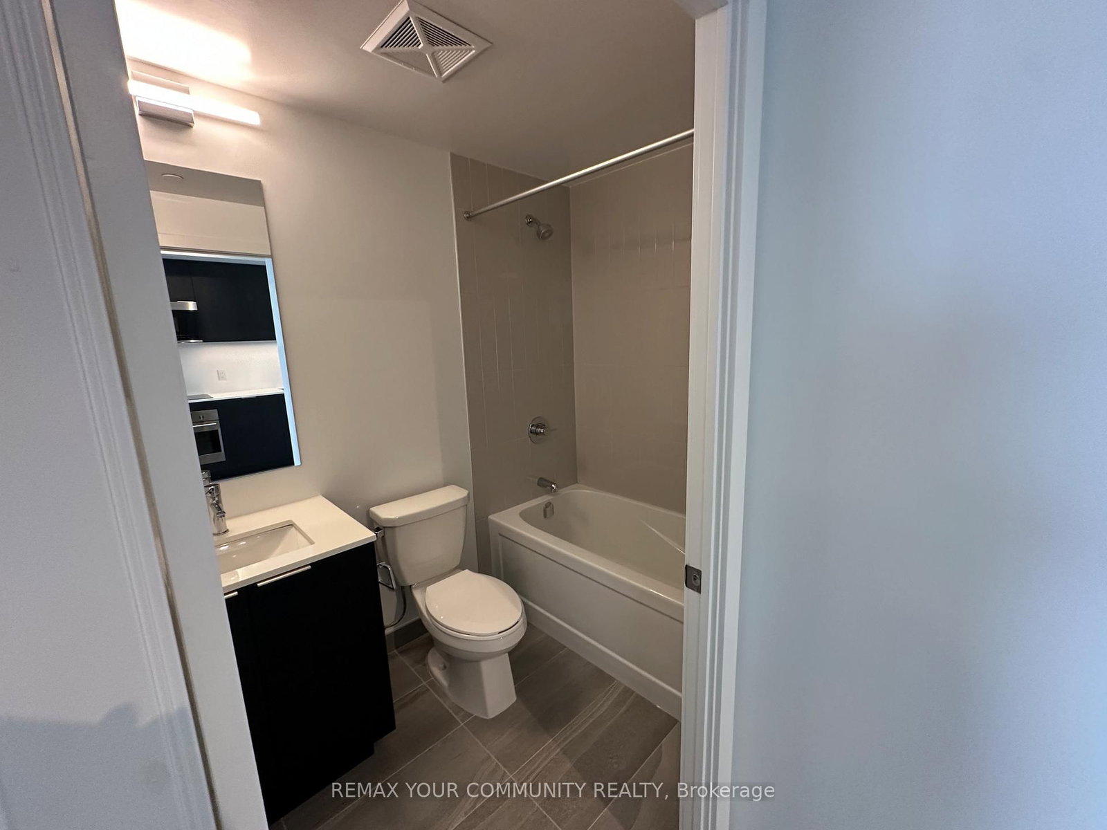 15 Skyridge Drive, Unit 1418 - Photo 8