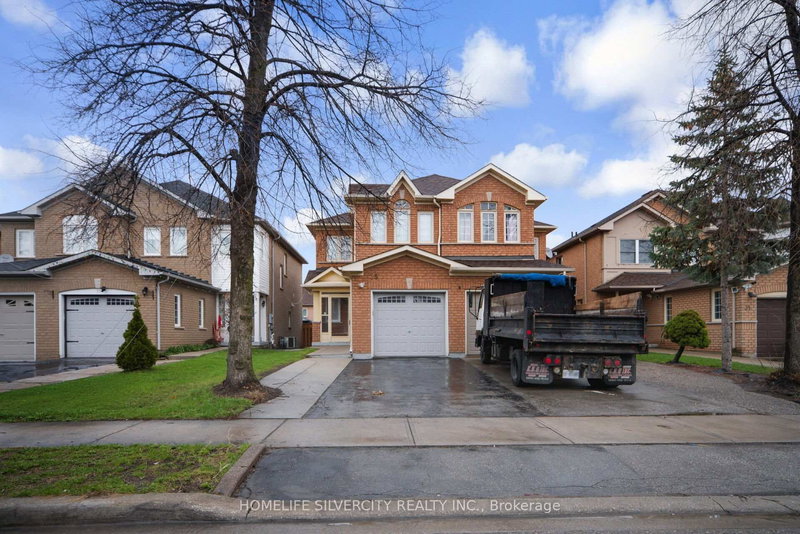 35 Velvet Grass Lane, Brampton, Ontario
