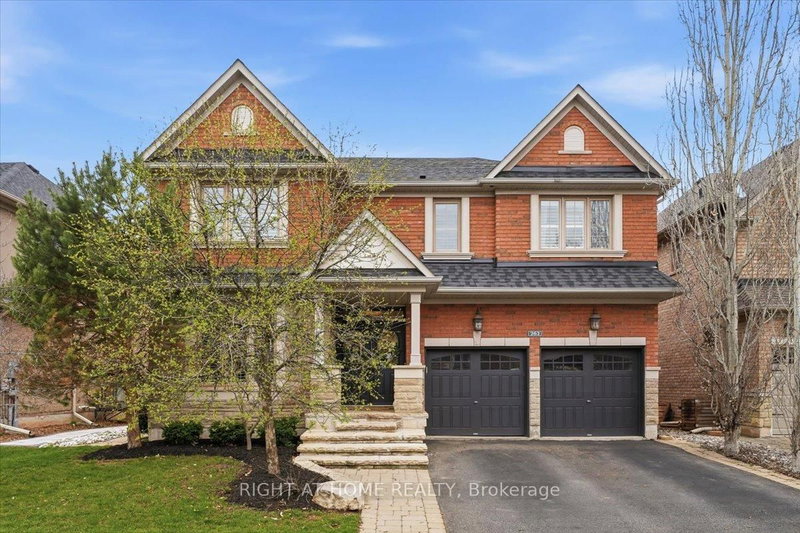 262 Nautical Blvd, Oakville, L6L 0B9 | Image 2