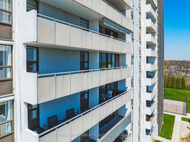 705 - 2055 UPPER MIDDLE Rd, Burlington, L7P 3P4 | Image 3