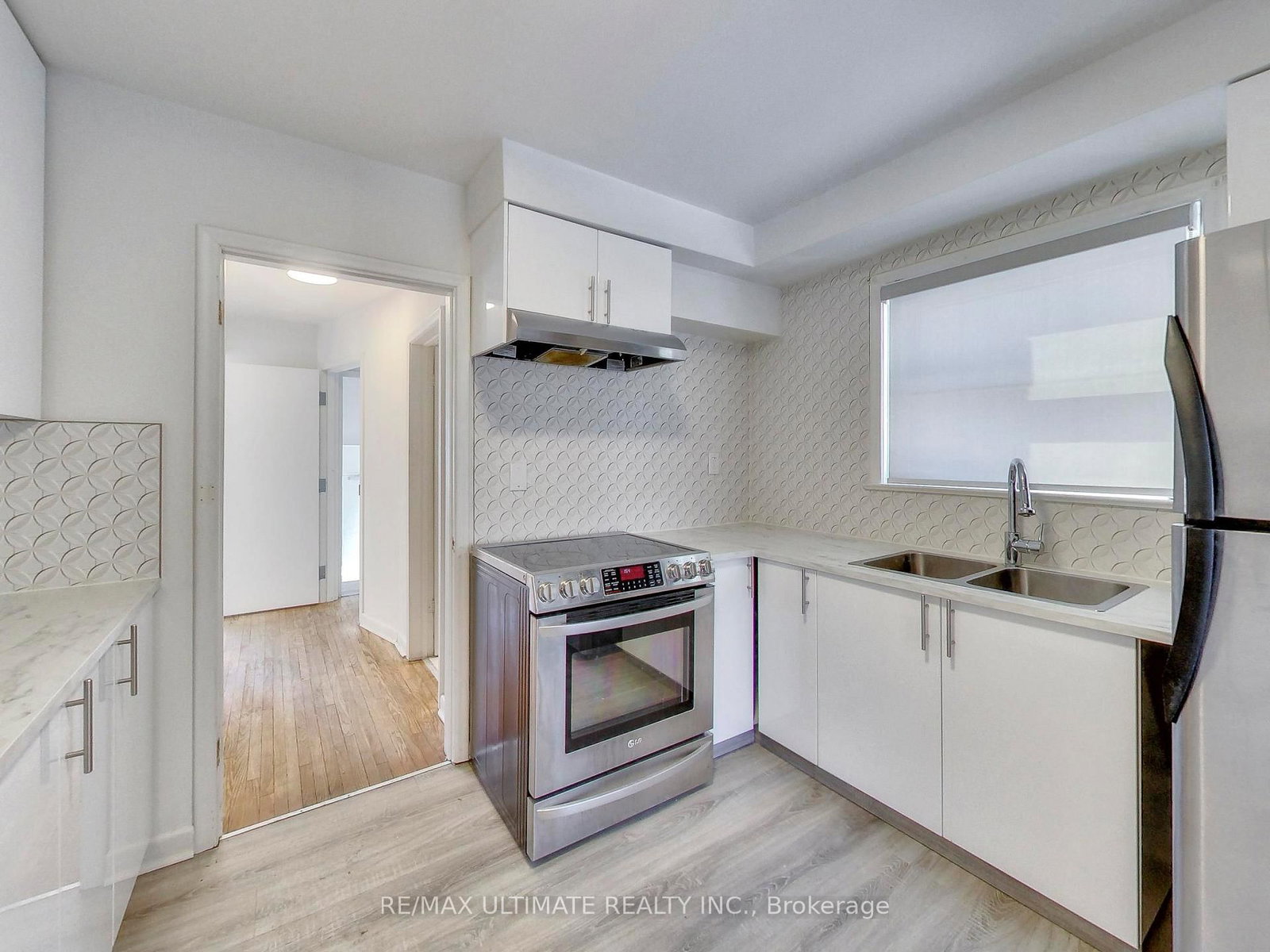 120 Edinborough Court - Photo 7