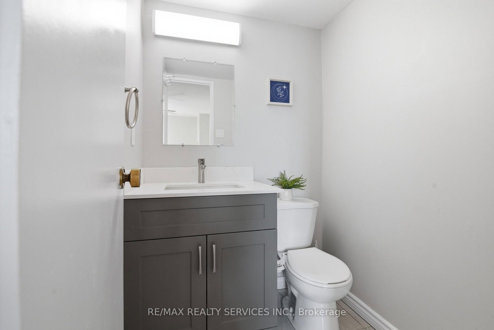 18 Knightsbridge Road, Unit 304 - Photo 33